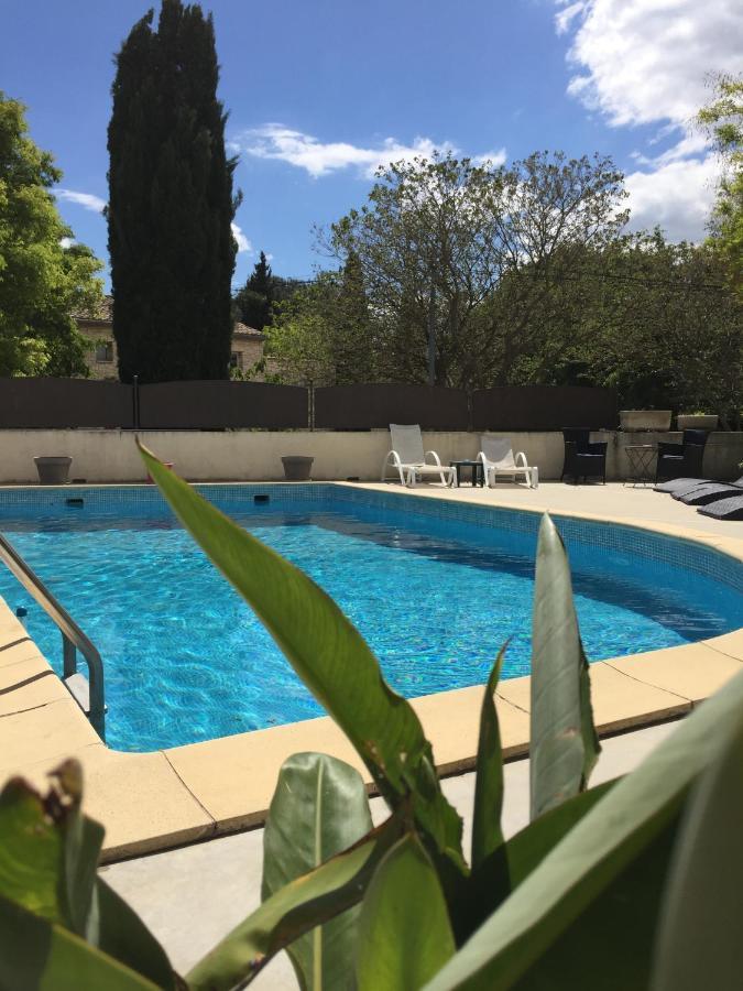 Logis Auberge De Tavel Bagian luar foto
