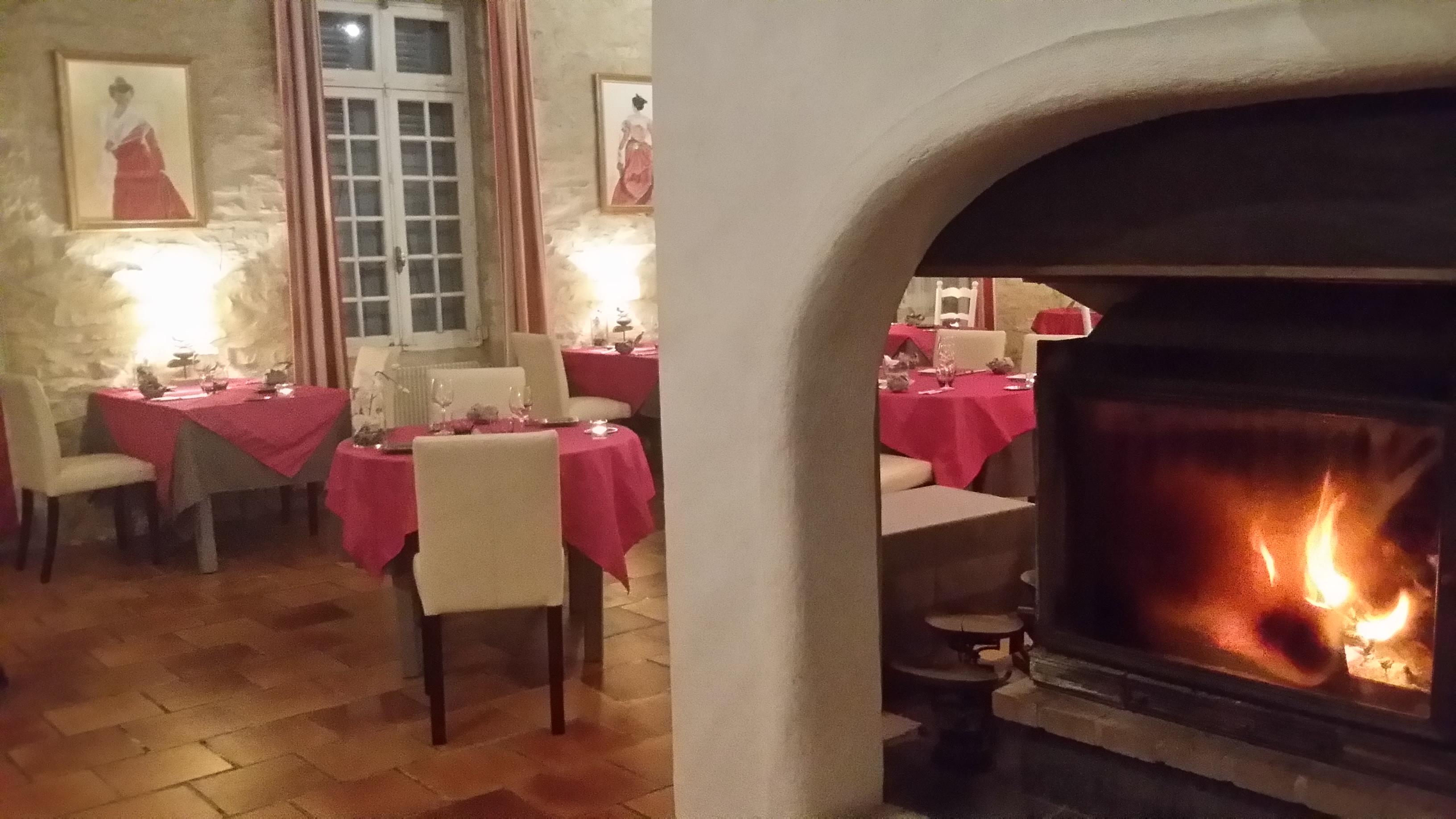 Logis Auberge De Tavel Bagian luar foto