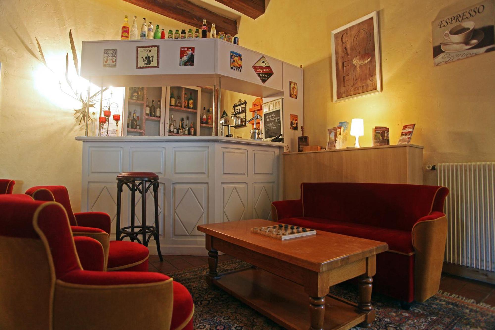 Logis Auberge De Tavel Bagian luar foto