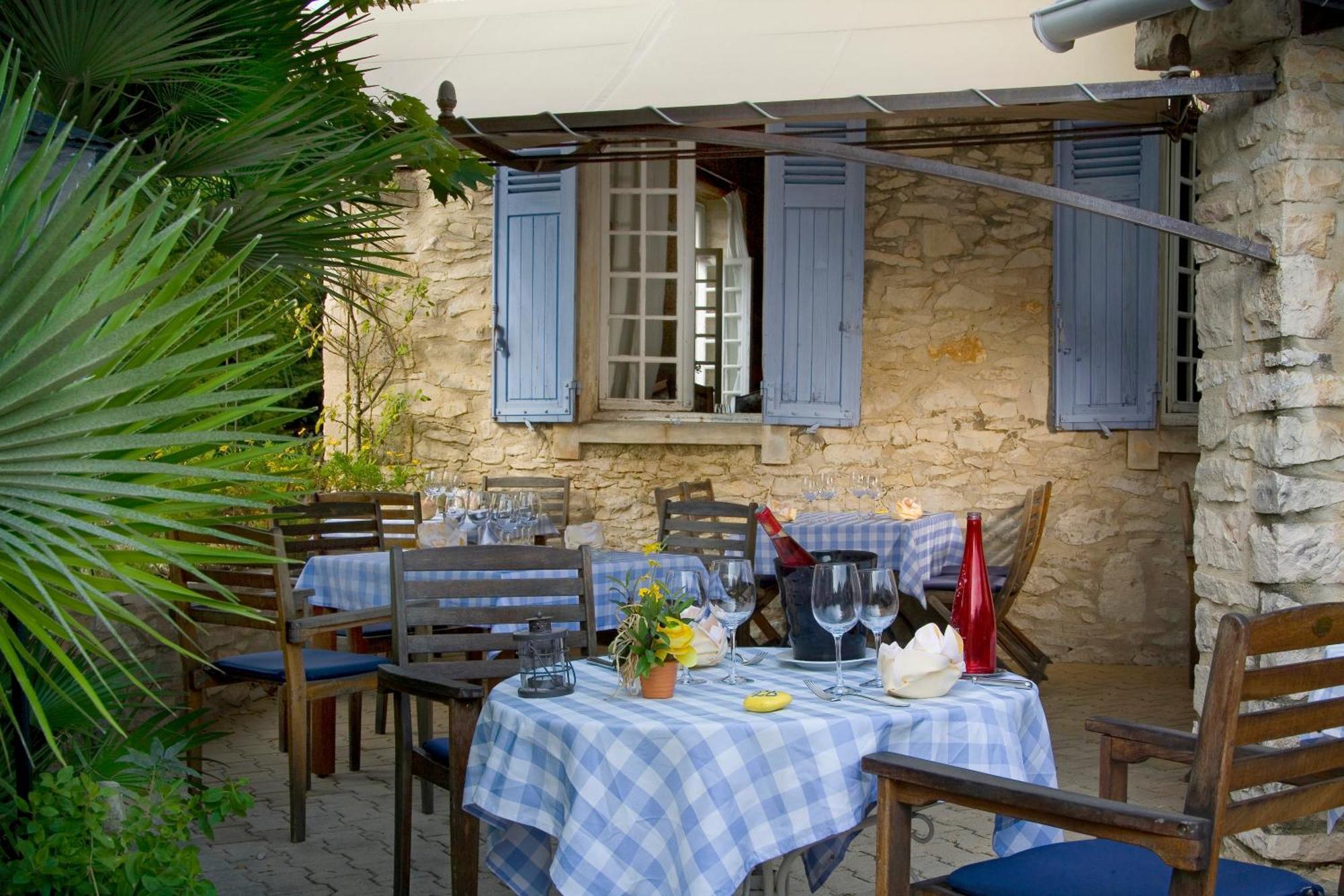 Logis Auberge De Tavel Bagian luar foto