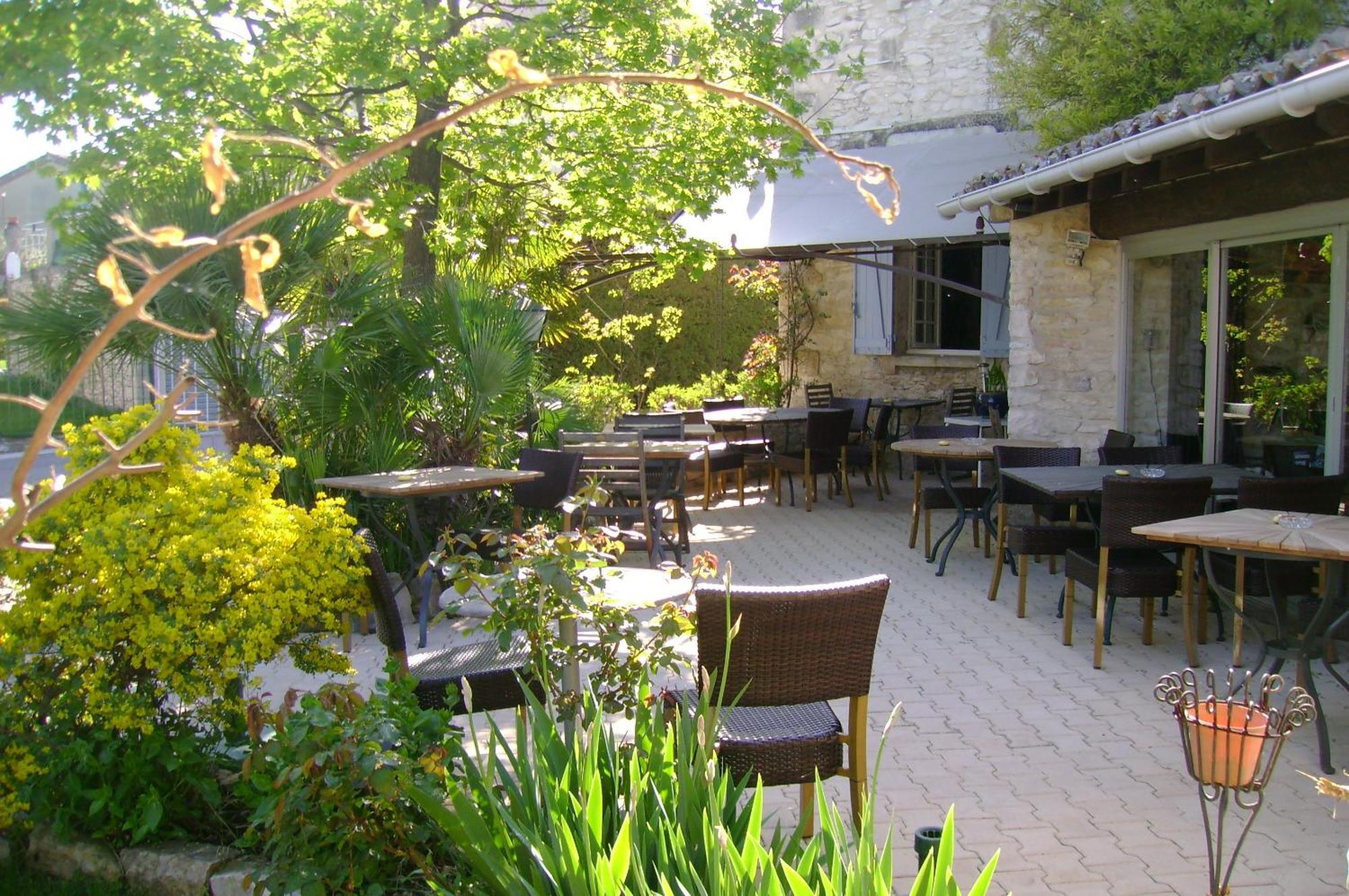 Logis Auberge De Tavel Bagian luar foto