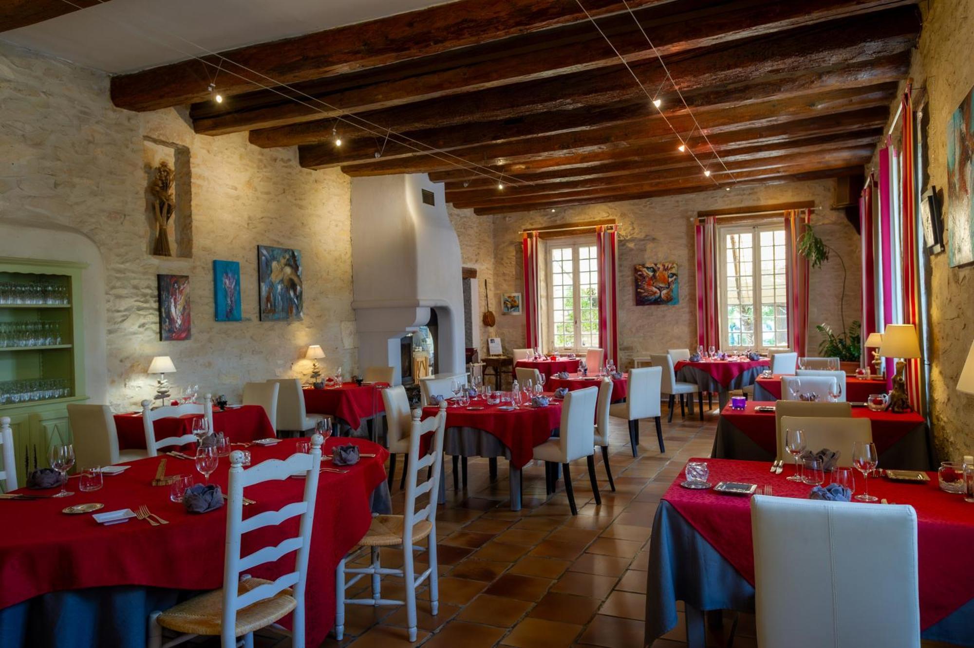 Logis Auberge De Tavel Bagian luar foto