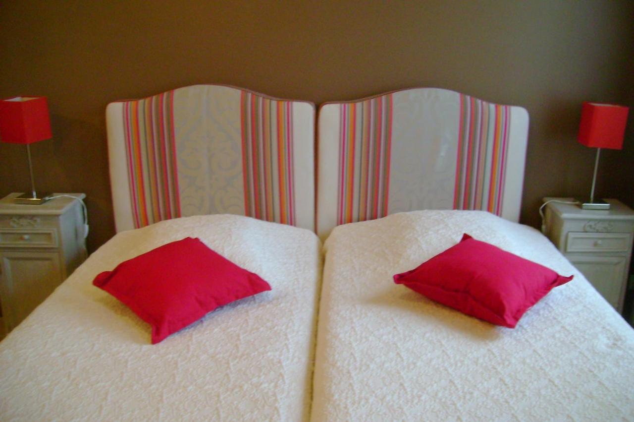 Logis Auberge De Tavel Bagian luar foto